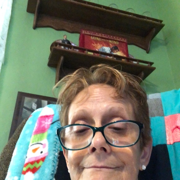 Meet your Posher, Deborah - Picture 1 of 1